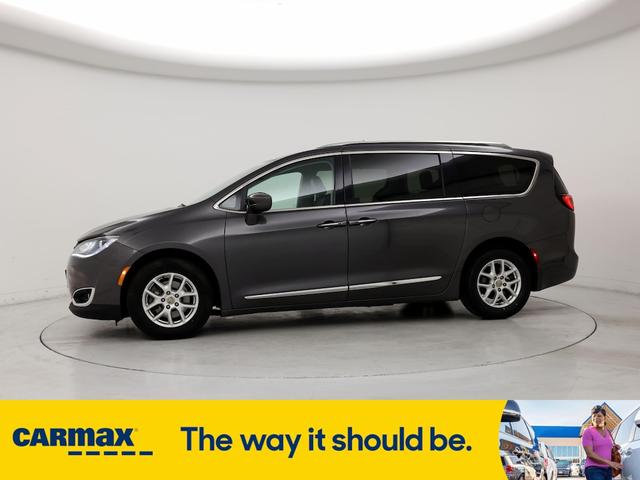 2020 chrysler pacifica touring l