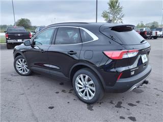 2021 Ford Escape titanium