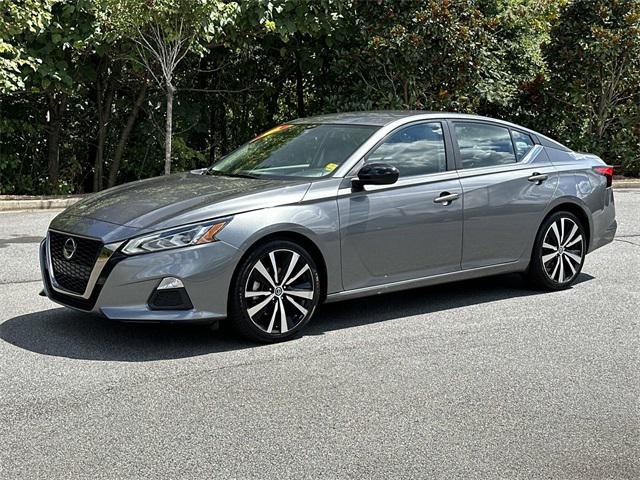 2022 nissan altima sr fwd