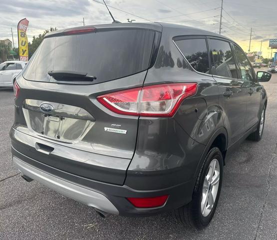 2015 ford escape se