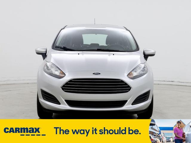2017 ford fiesta se