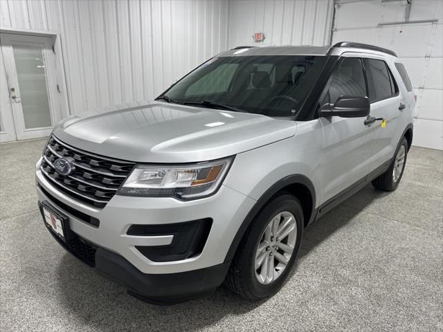 2016 ford explorer base