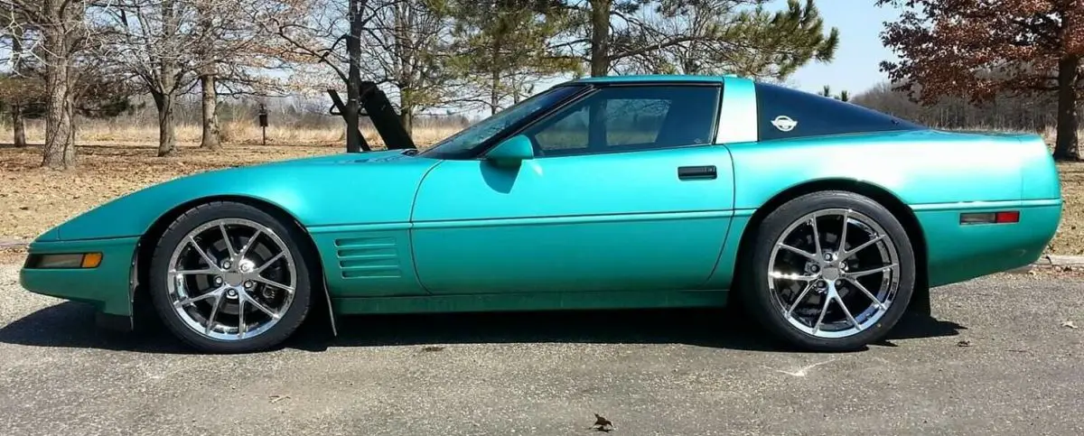 1991 chevrolet corvette hatchback green rwd manual zr-1