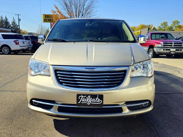 2014 chrysler town & country touring-l