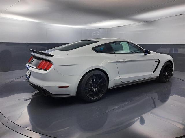 2017 ford shelby gt350 base