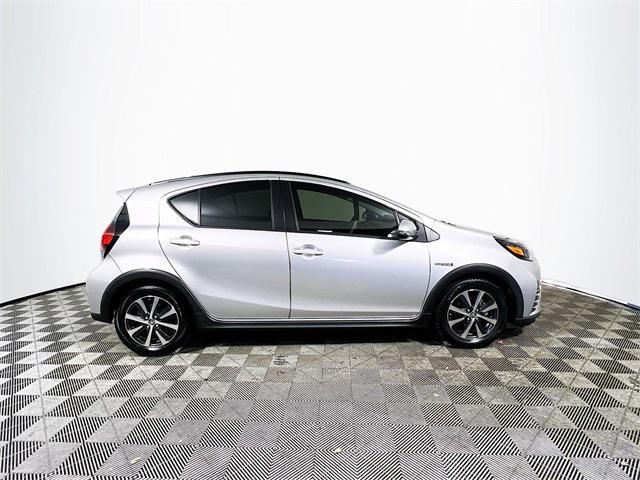2019 toyota prius le