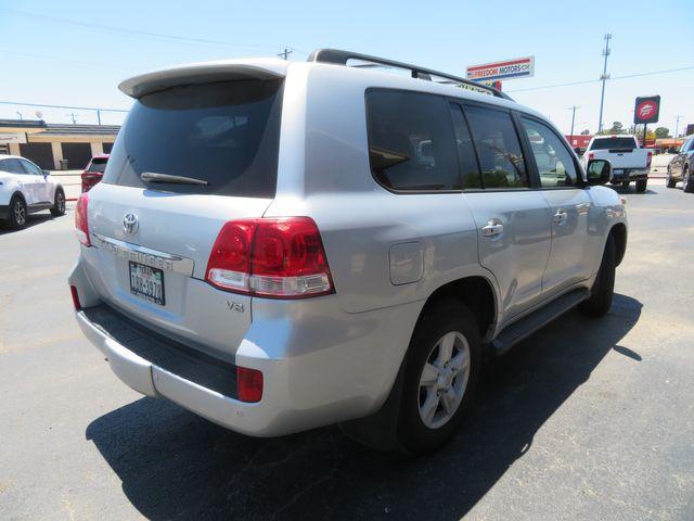 2011 toyota land cruiser base