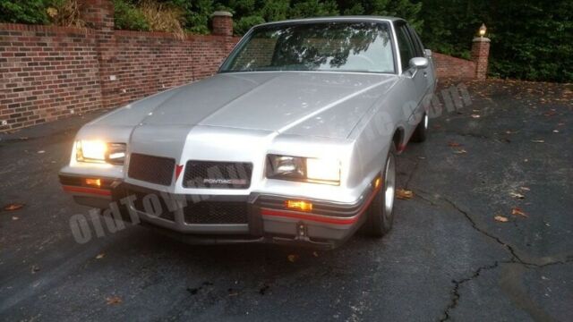 1986 pontiac grand prix for sale at old town automobile!