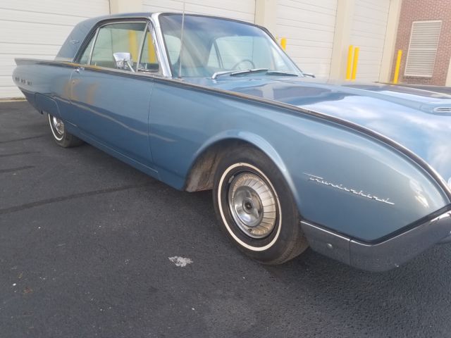 1962 ford thunderbird nicely restored
