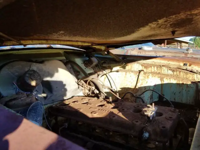 1961 rambler american nash 4 door with good title - parts car