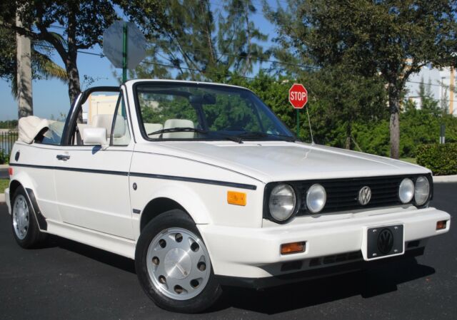 1992 volkswagen cabriolet wolfsburg edition, 1.8l 4cyl, aut trans, no reserve