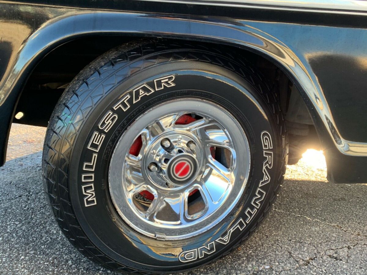 1970 ford f-100 short bed pick up truck