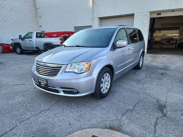 2014 chrysler town & country touring