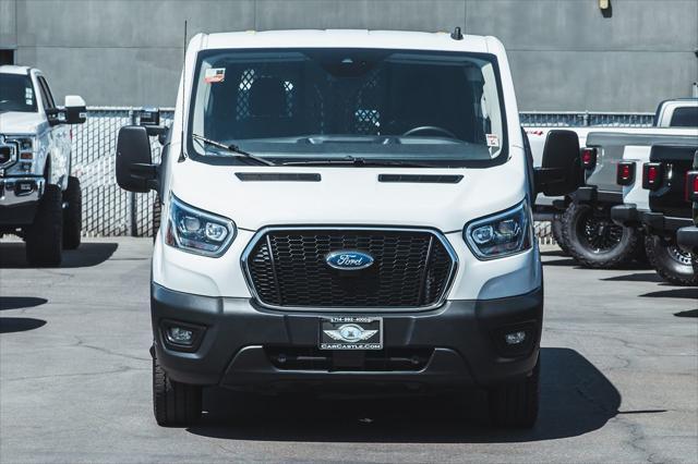 2023 ford transit-250 base