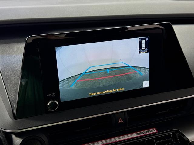 2023 toyota prius le