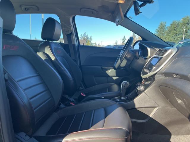 2020 chevrolet sonic fwd hatchback premier 5-door