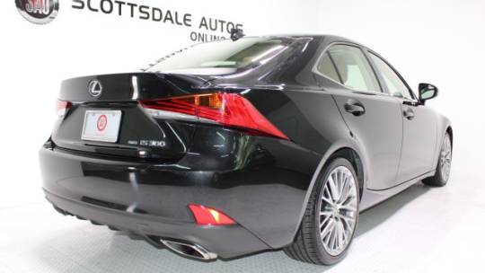 2017 Lexus IS