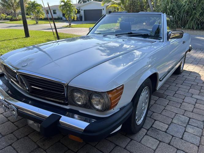 1987 mercedes-benz 560sl in bennington, vermont