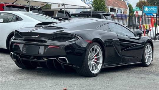 2017 McLaren 570GT