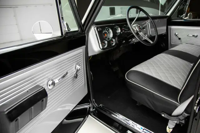 1968 chevrolet pickup c10, black/silver, shortbox, stepside automatic pickup