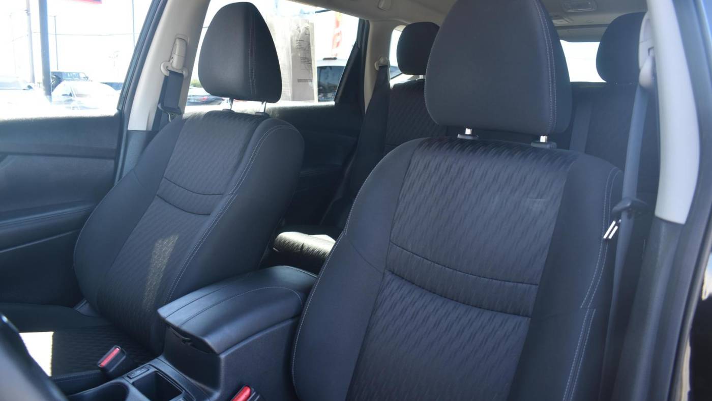 2019 nissan rogue sv