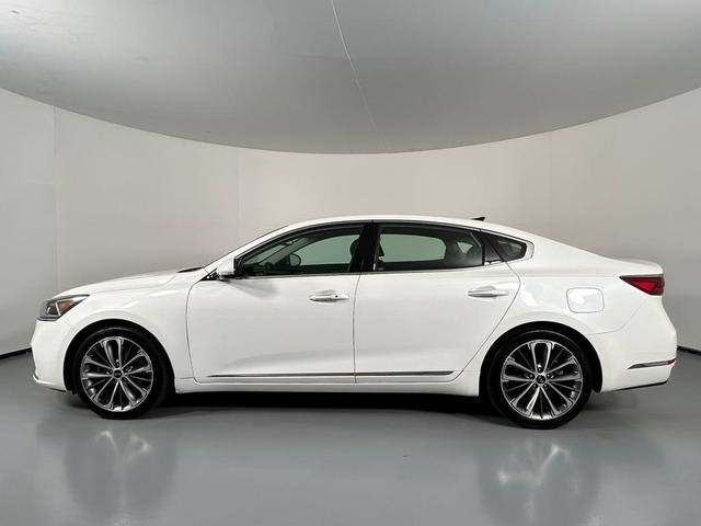 2019 kia cadenza technology