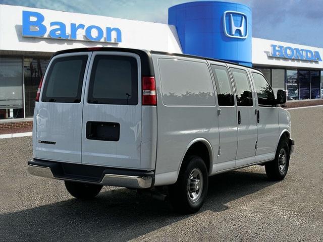 2022 chevrolet express 2500 work van