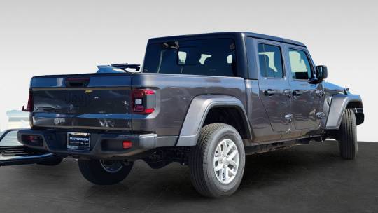 2023 Jeep Gladiator