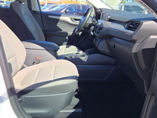2021 ford escape s