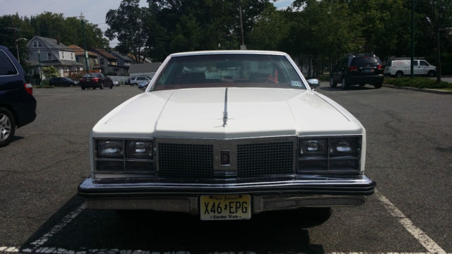 1977 olds 98,1 owner, 34353 original miles in great shape!