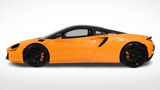 2024 McLaren Artura