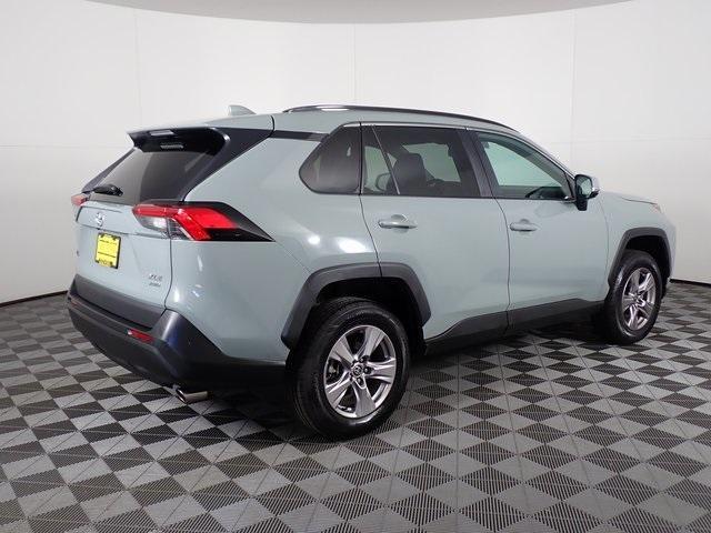2022 toyota rav4 xle