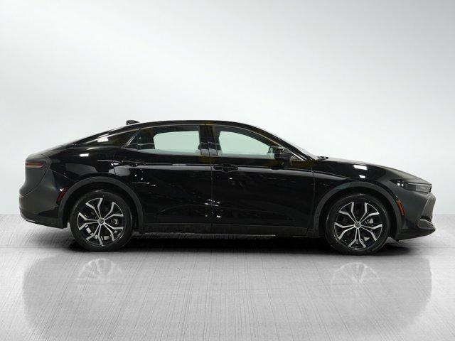 2024 toyota crown xle