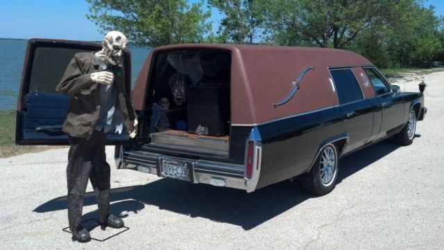 1983 cadillac corpse deville - new ghostbusters ecto-1 model