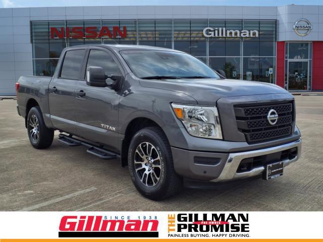 2022 nissan titan sv
