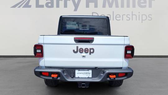 2024 Jeep Gladiator