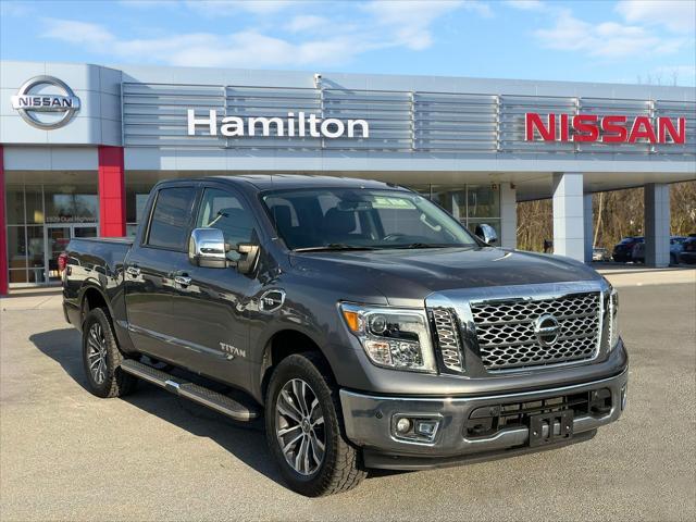 2017 nissan titan sl