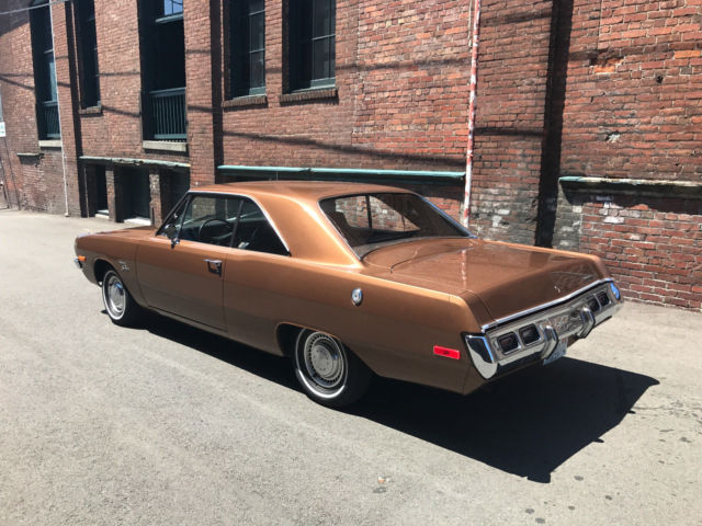 brown/black 1972 dodge dart swinger hardtop 2-door - 225 / 3.7l slant-6 engine