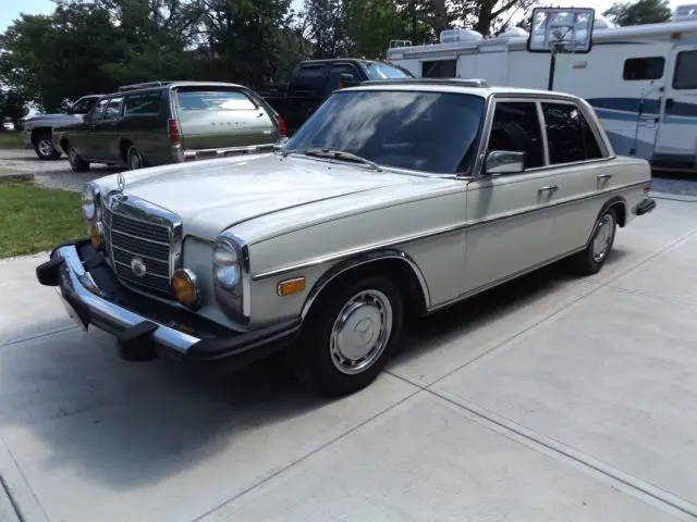 1974 mercedes-benz 240 d diesel