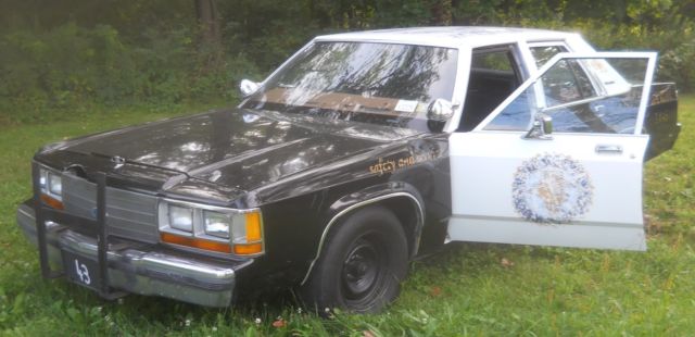 ford ltd crown victoria 1989 302ci 5.0l v8 movie set stunt car#43 blues brothers