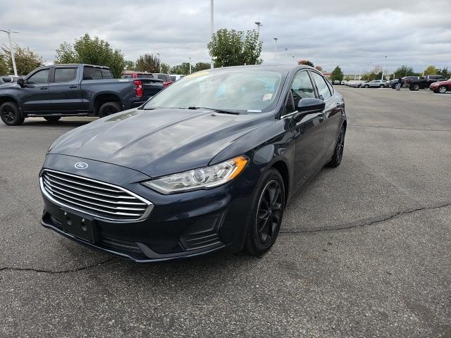 2020 ford fusion se