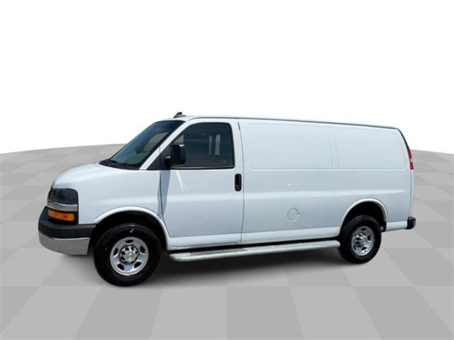 2022 chevrolet express 2500 rwd 2500 regular wheelbase wt