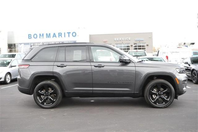2023 jeep grand cherokee altitude