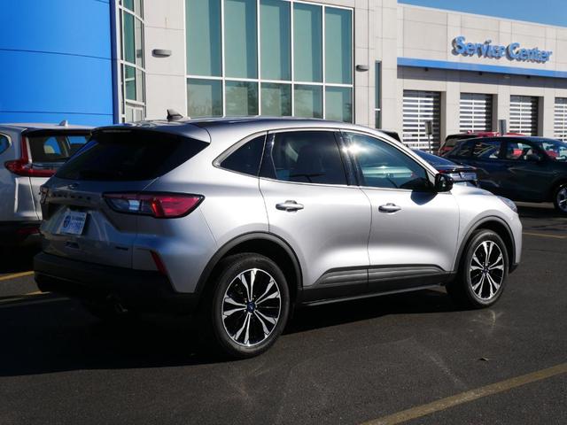 2022 ford escape sel
