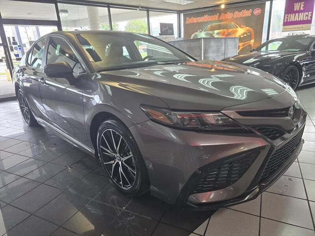 2024 toyota camry se