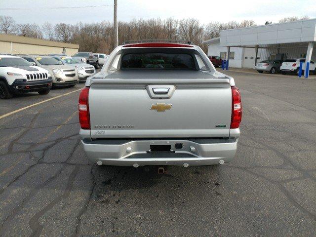 used 2011 chevrolet avalanche 4x4 lt rochester, in 46975 for sale in rochester, indiana