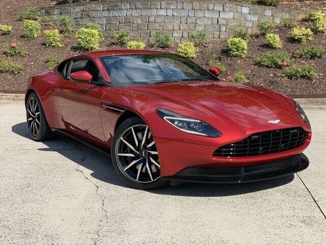 2023 aston martin db11 v8