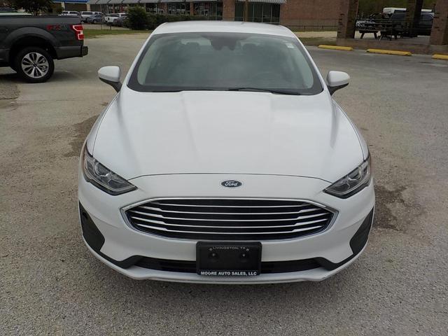 2020 ford fusion se
