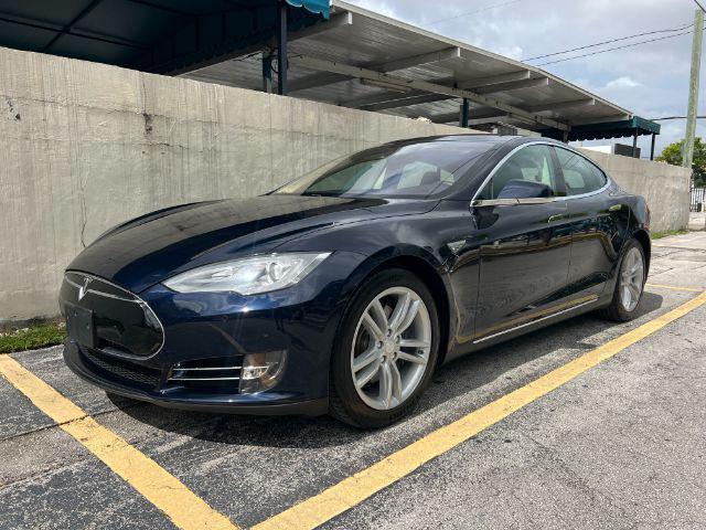 2013 tesla model s base