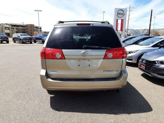 2008 toyota sienna le in bitter creek, wyoming